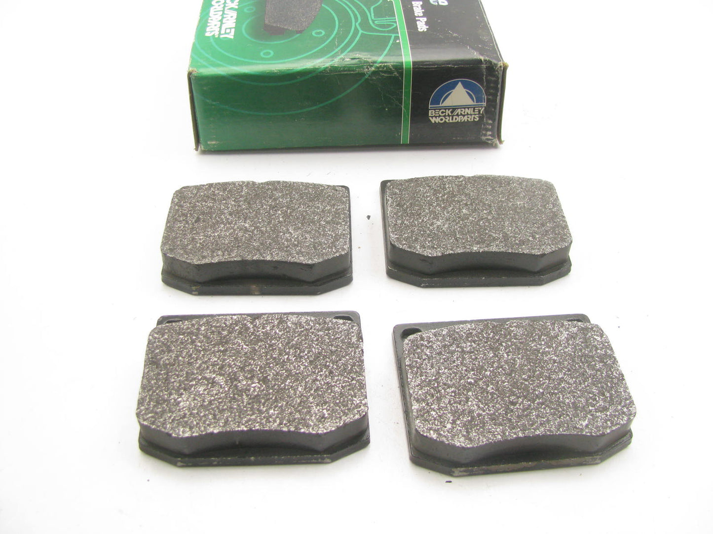 Beck Arnley 087-1182 Front Disc Brake Pad Set For 1975-1980 Saab 99 1979-82 900