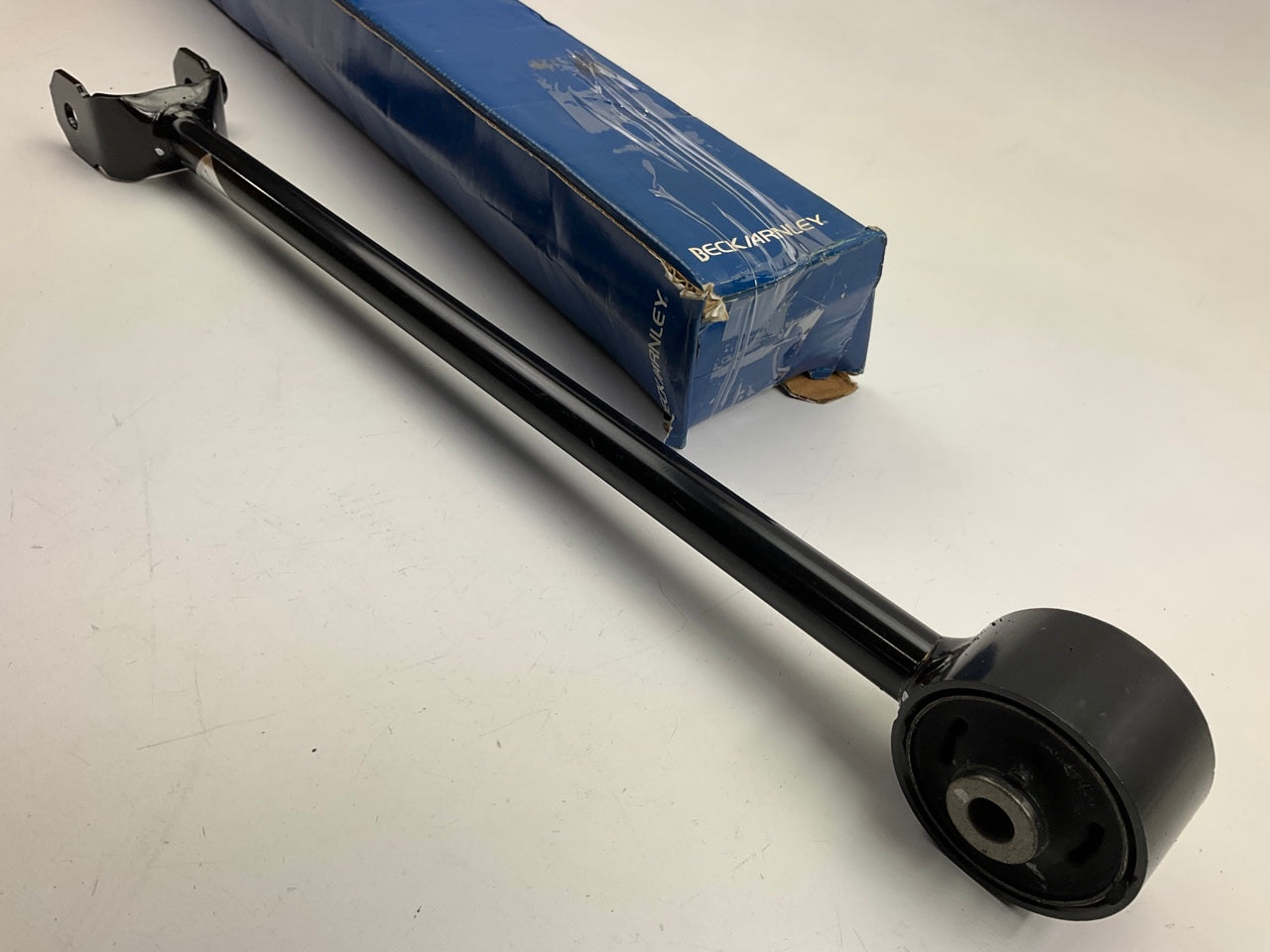 Beck Arnley 102-7223 Rear Lower Trailing Arm For 2005-10 Sportage, 05-09 Tucson