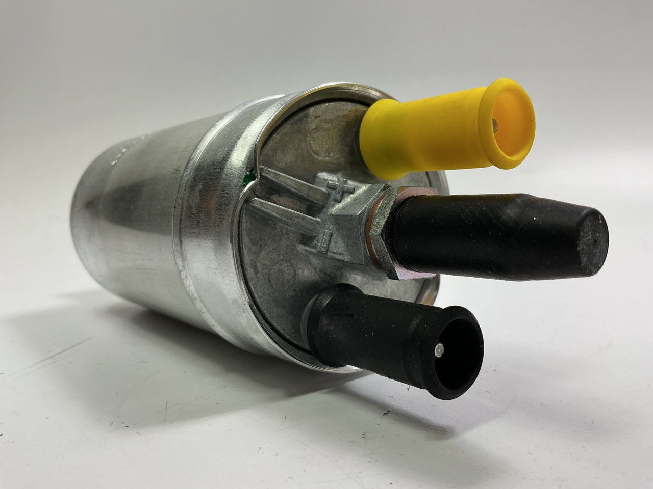 Beck Arnley 152-0734 Electric Fuel Pump For 1980-1984 Volvo 242 244 245