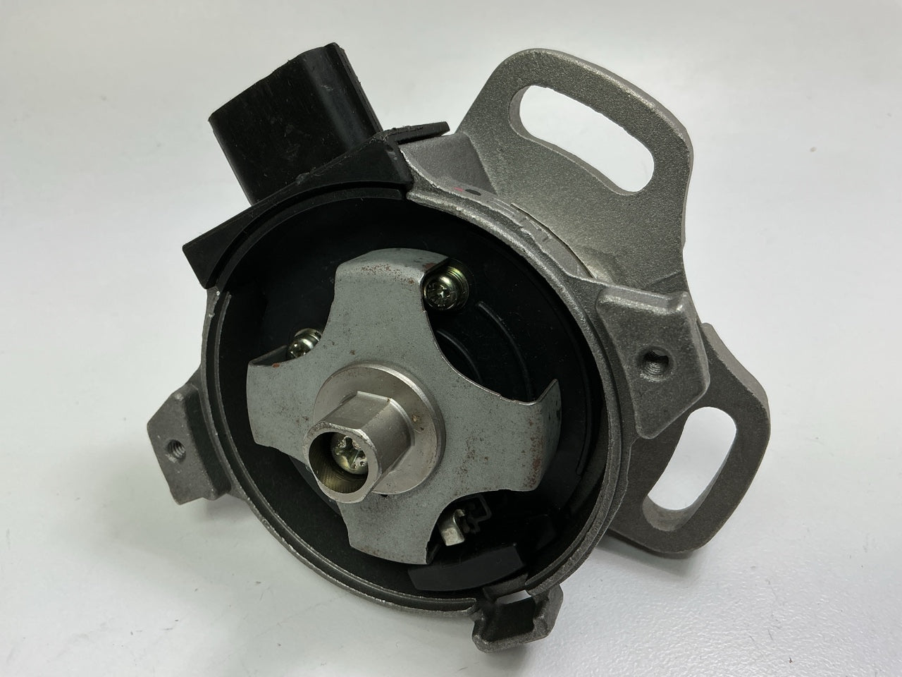 Beck Arnley 185-0555 Distributor For 1994 Kia Sephia, 1993-1994 Mazda 323 1.6L