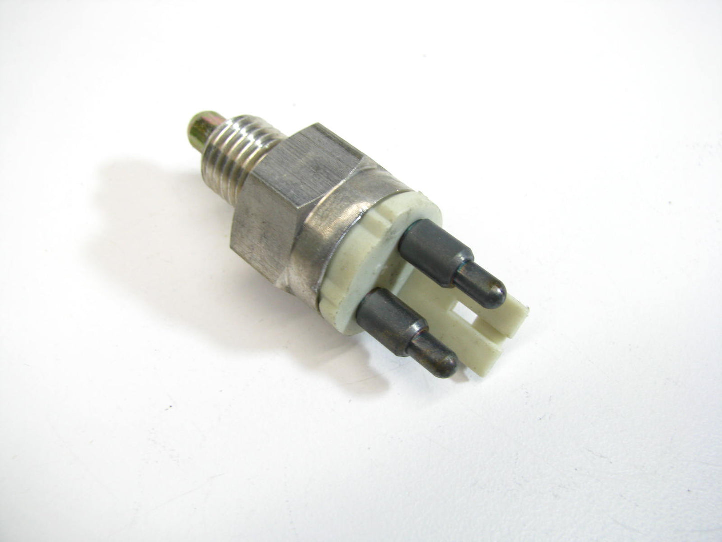 Beck Arnley 201-1659 Back Up Lamp Switch For 1987-1993 Saab 9000 1988-91 BMW M3