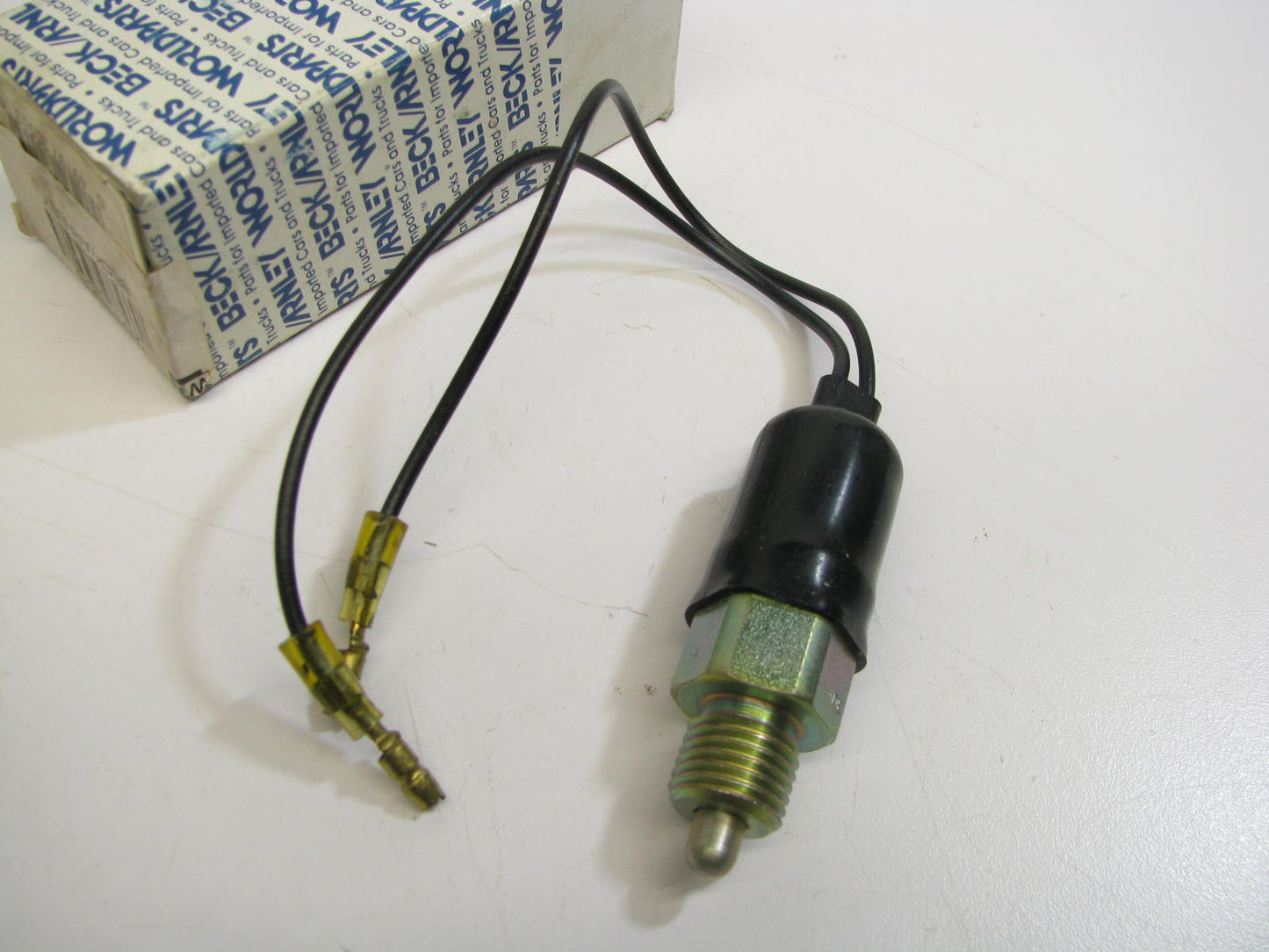 Beck Arnley 201-1666 Manual Transaxle Back Up Lamp Switch