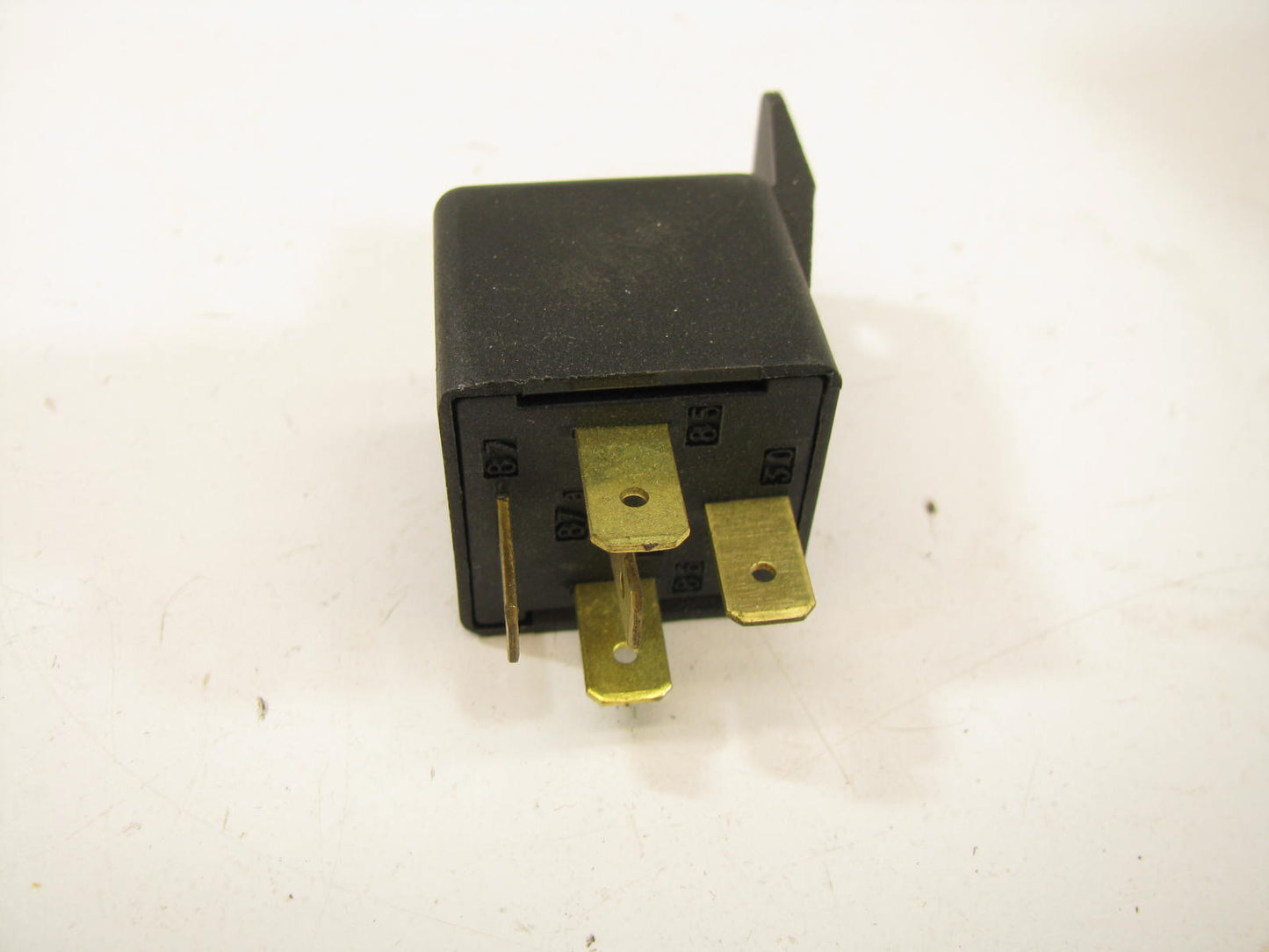 Beck Arnley 203-0062 Fuel Pump Relay For 1976-1978 Volvo 242 244 245 262 264 265