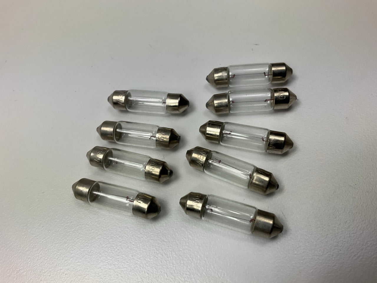 (9) Vintage Beck Arnley 213-1586 Dome Lamp Light Bulbs, 6 Volts, 3 Watts  6V