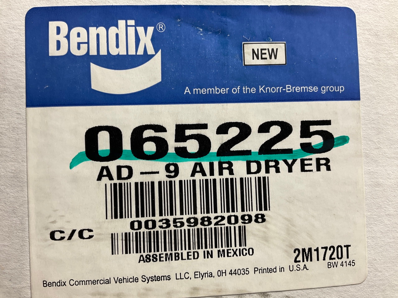 NEW Genuine Bendix AD-9 Air Dryer 065225 With Mounting Hardware