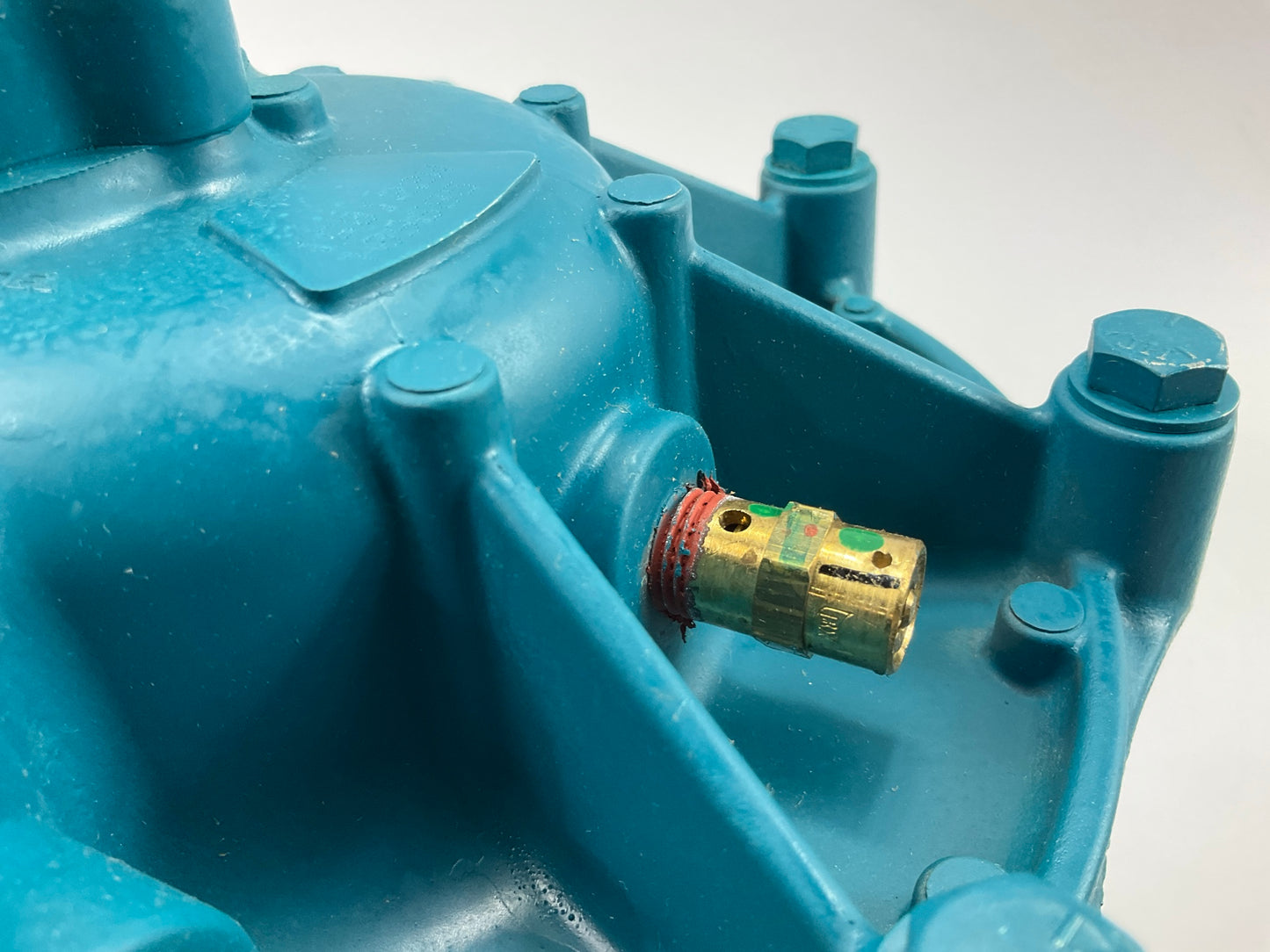 REMAN. Bendix 109685X AD-9 Air Brake Dryer, 12 Volt 3 Port