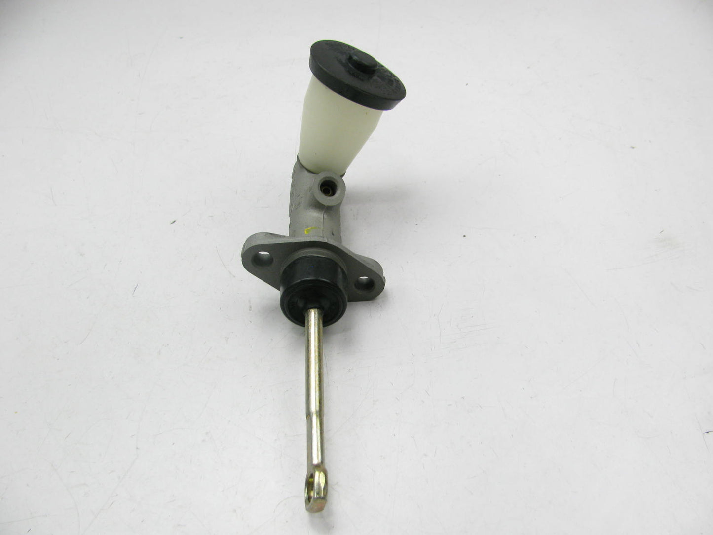 Bendix 11957 Clutch Master Cylinder For 1984-1985 Jeep Cherokee