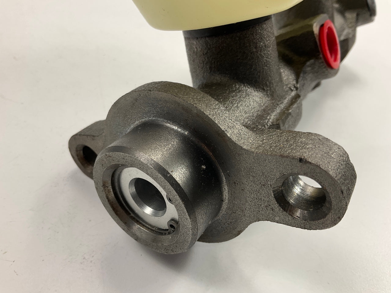 Bendix 12384 Brake Master Cylinder For 1987 Ford Ranger