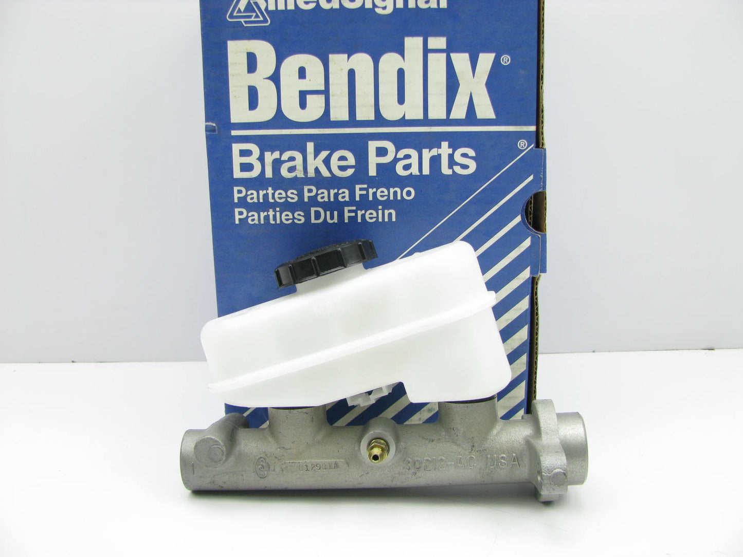 Bendix 13040 Brake Master Cylinder 1995 Crown Victoria, Grand Marquis W/O ABS