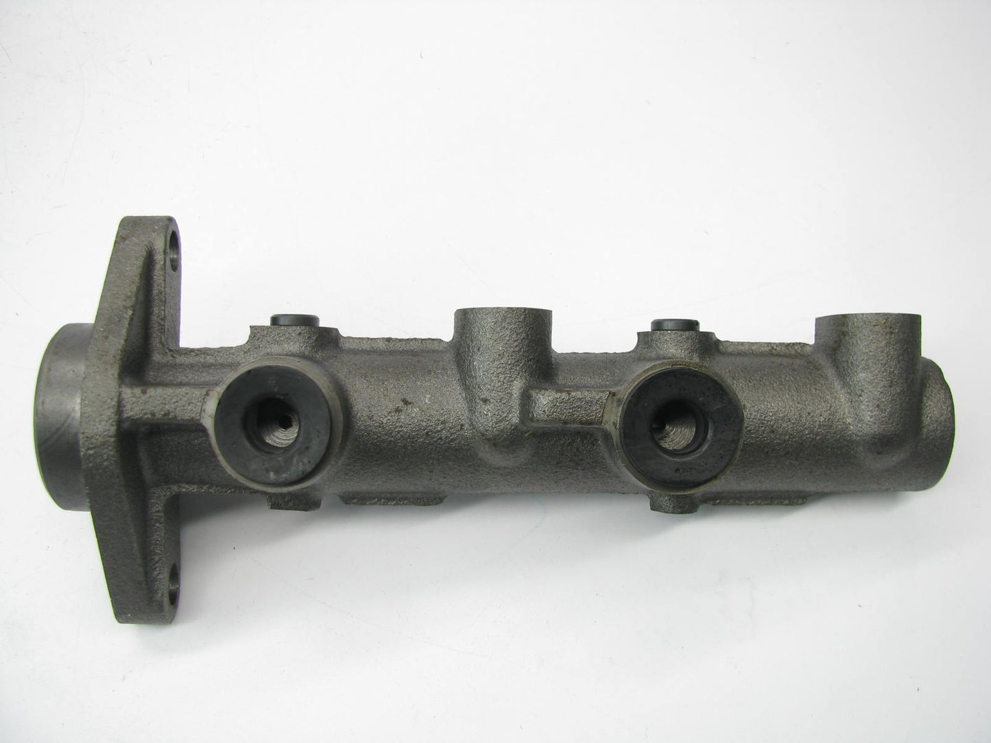 REMAN. Bendix 13407 Brake Master Cylinder