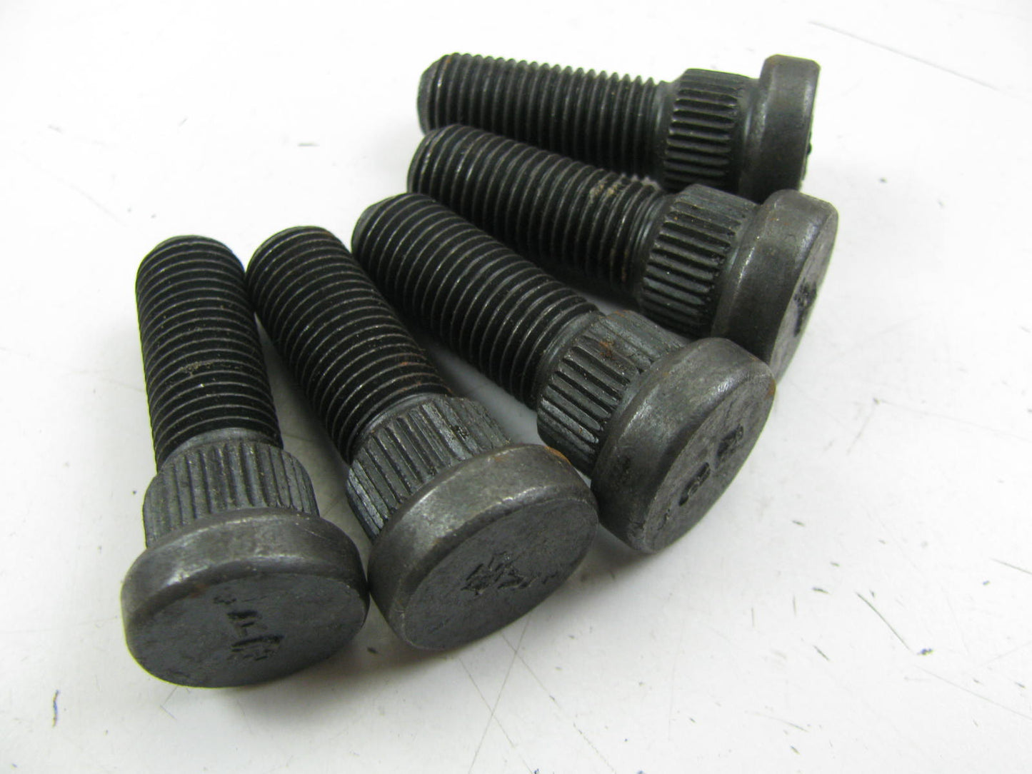 (5) Bendix 142070 Wheel Lug Studs - Front