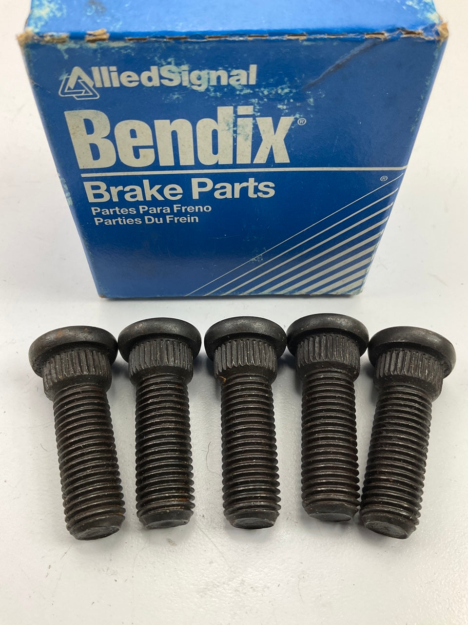 (5) Bendix 142169 Wheel Lug Studs