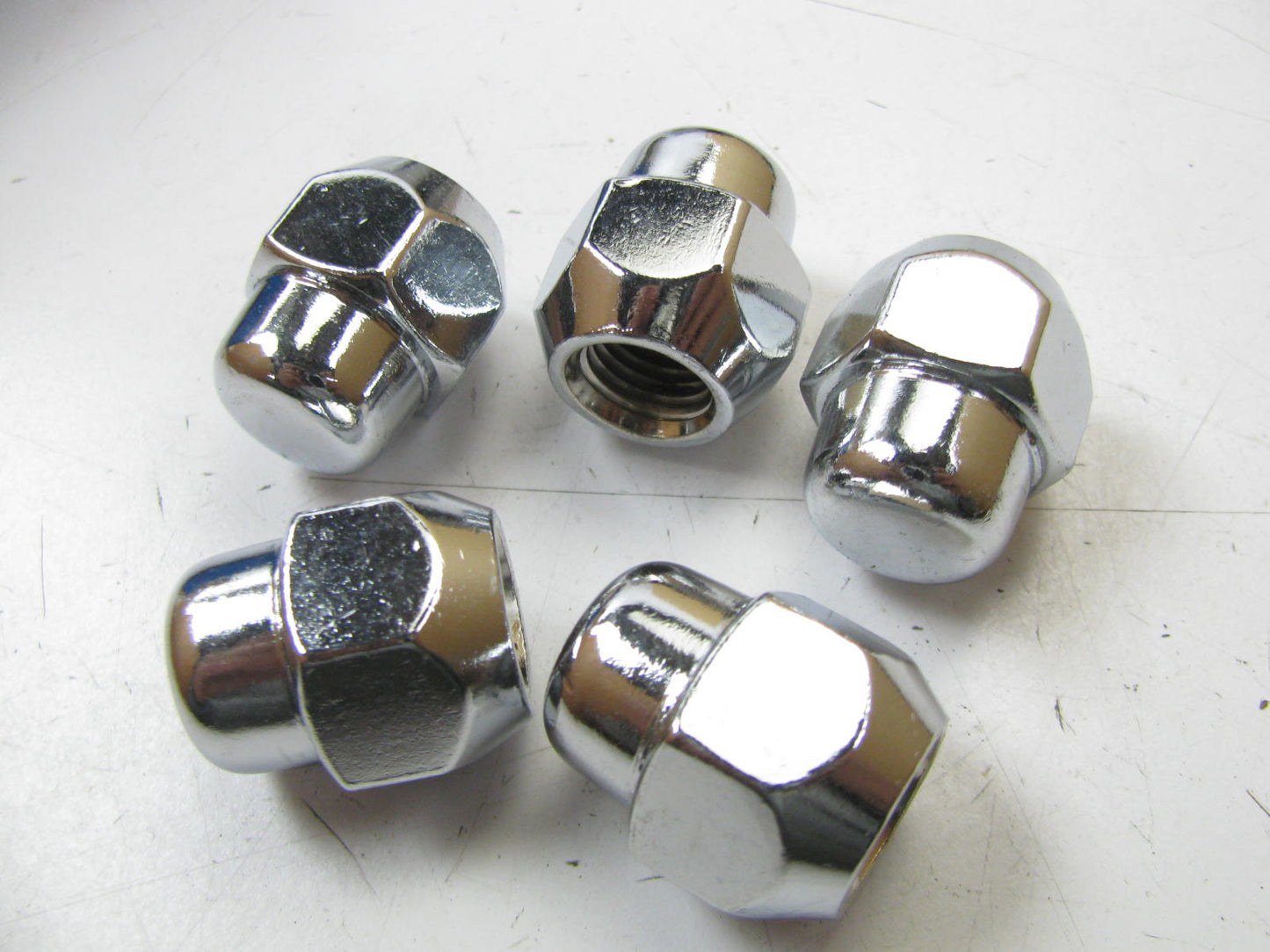 (5) Bendix 142294 Wheel Lug Nuts