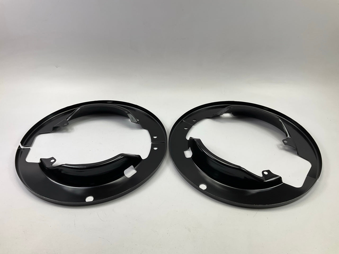 (2) Bendix 21464372 18.25'' Steel Brake Dust Shield Covers Eaton EB165 & ES165