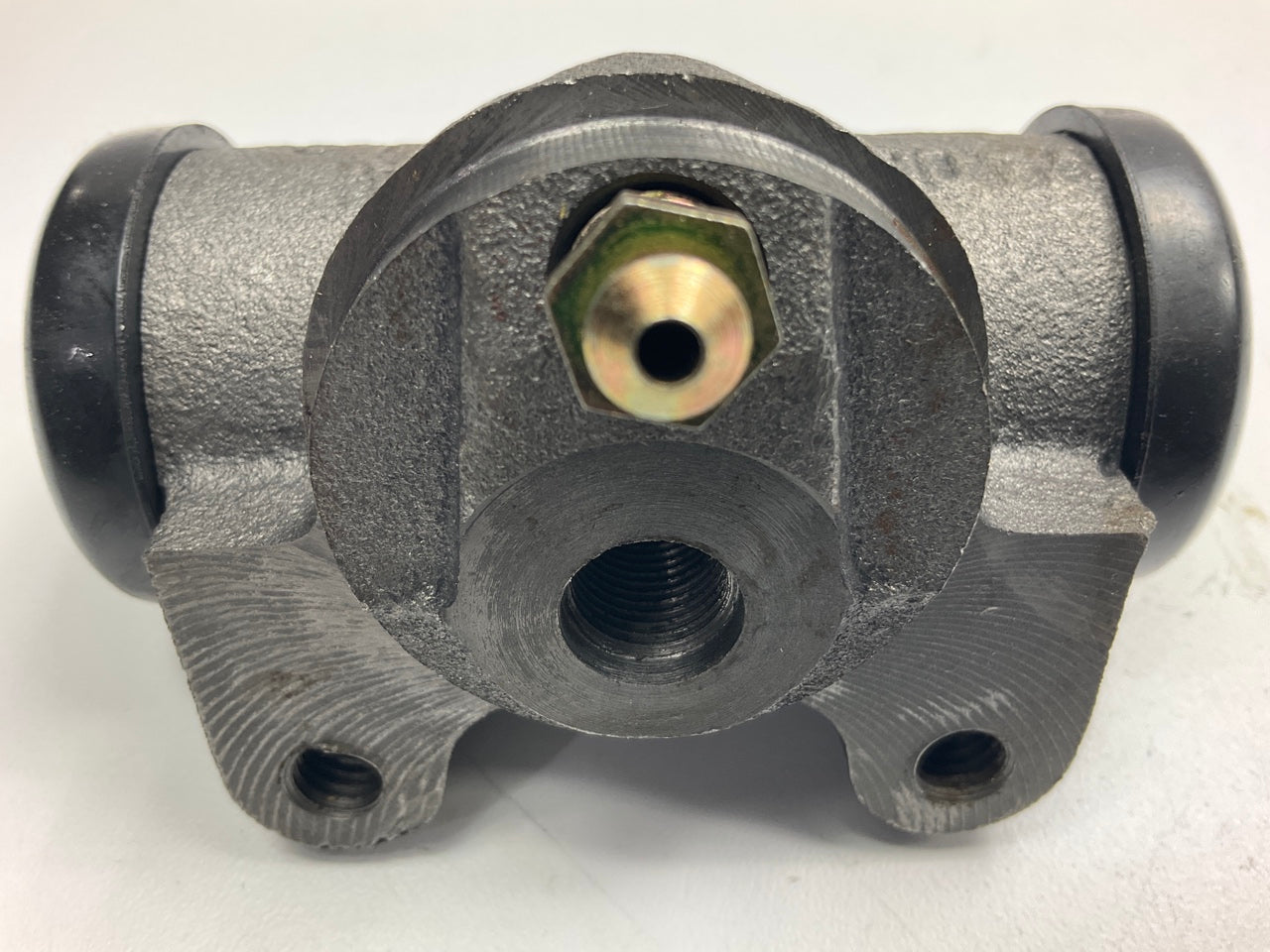 Bendix 33313 Drum Brake Wheel Cylinder WC949, 16''x2-1/4'' Brakes