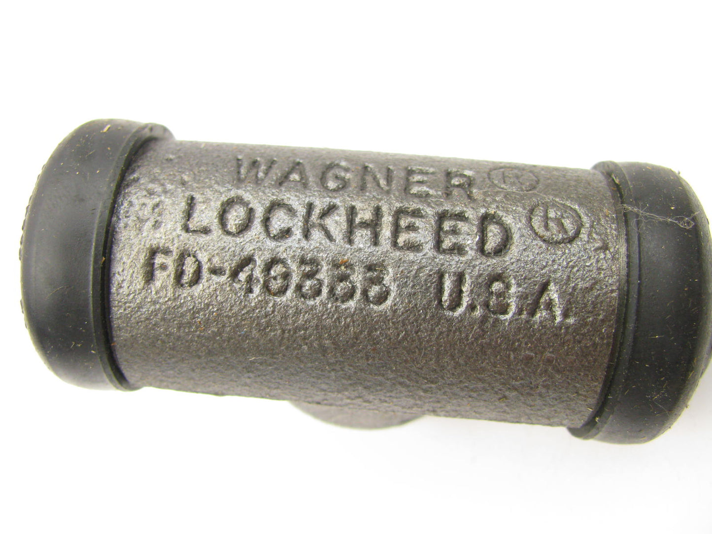 Bendix 33504 Drum Brake Wheel Cylinder - Rear Left / Right