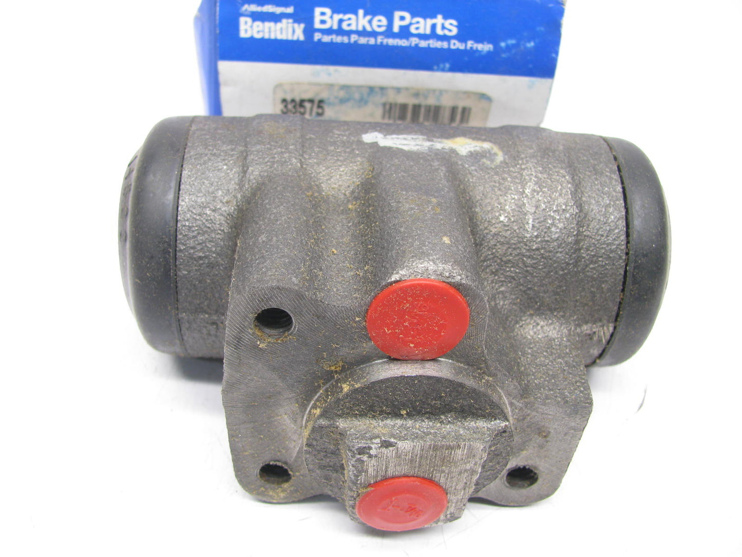 Bendix 33575 Rear  Drum Brake Wheel Cylinder 1967-1970 Chevrolet 50 60 Series