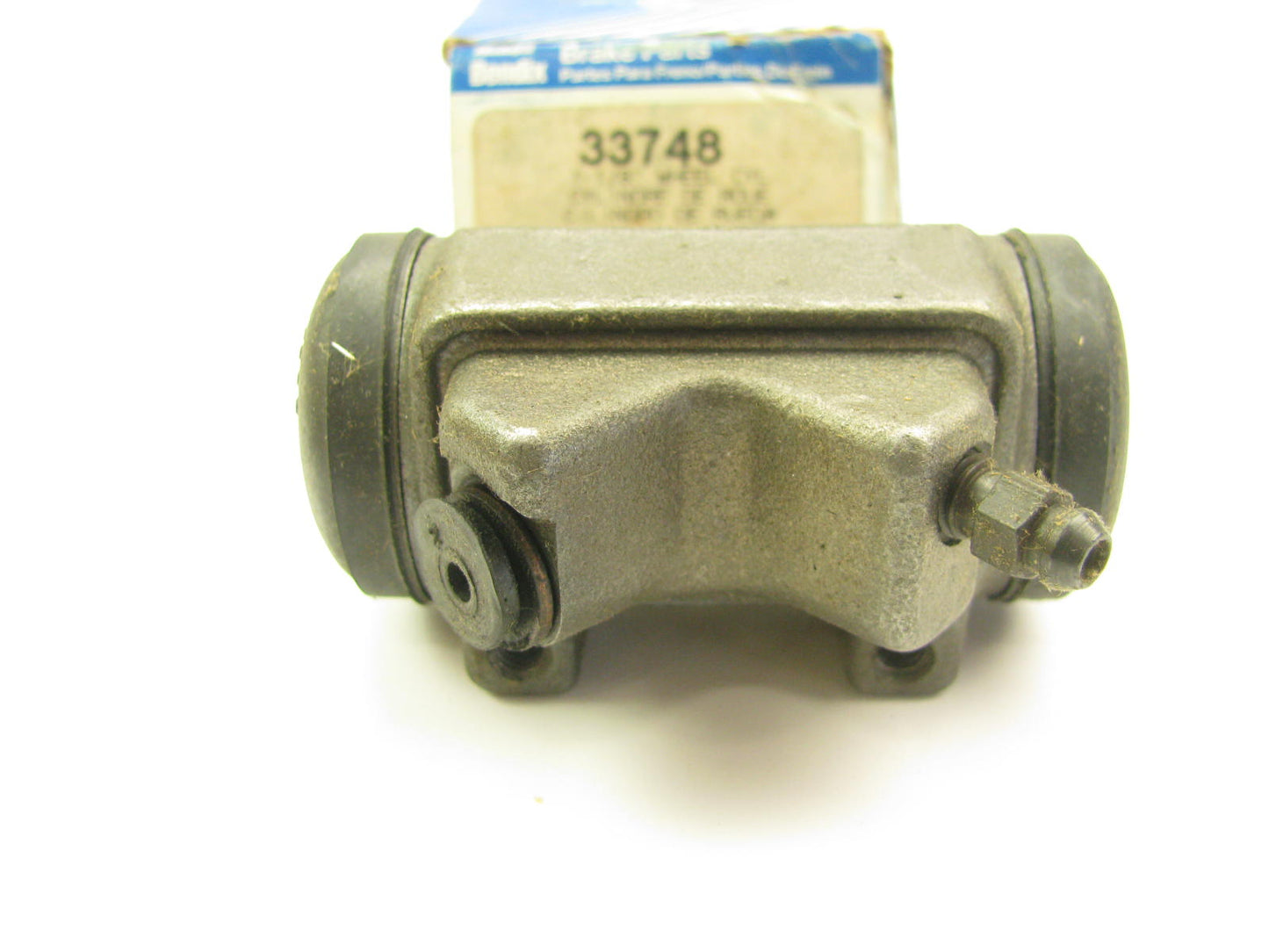 Bendix 33748 Drum Brake Wheel Cylinder - Front Left