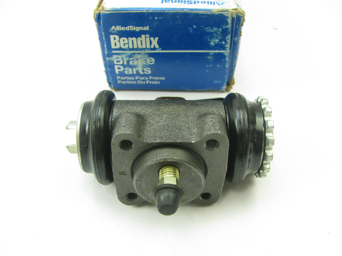 Bendix 33809 Rear Left Brake Wheel Cylinder 1977-1978 Ford Courier & Mazda B1800