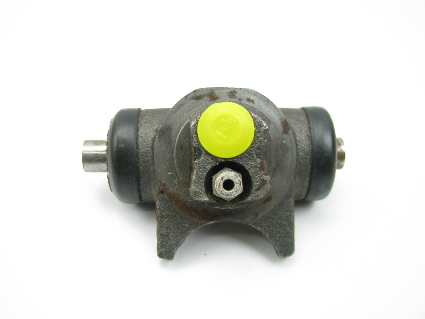 Bendix 33930 REAR Drum Brake Wheel Cylinder