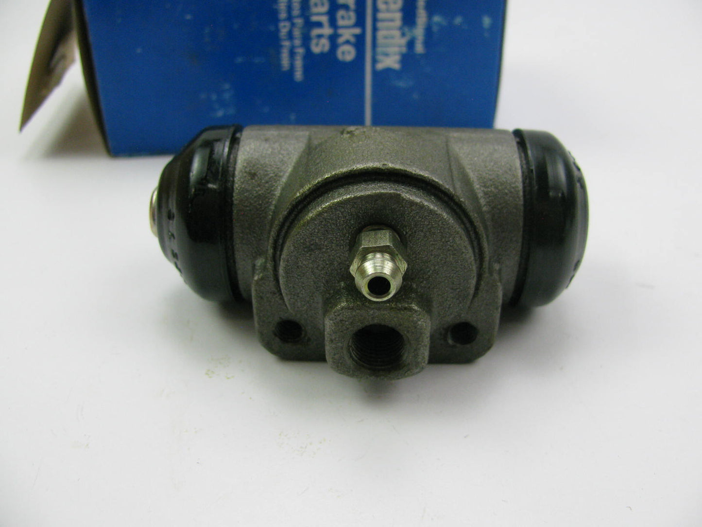 Bendix 34039 Drum Brake Wheel Cylinder - Rear Left / Right