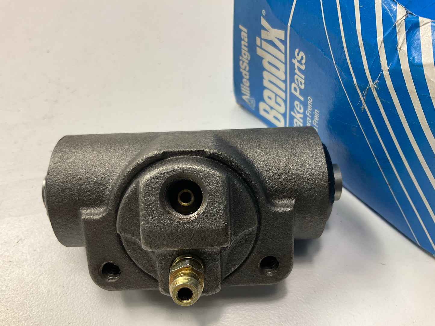 Bendix 34075 Rear Drum Brake Wheel Cylinder