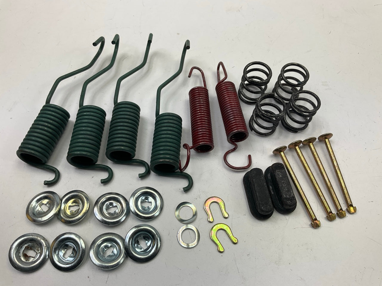 Bendix H7274 Rear Drum Brake Hardware For 1982-1986 Nissan 720