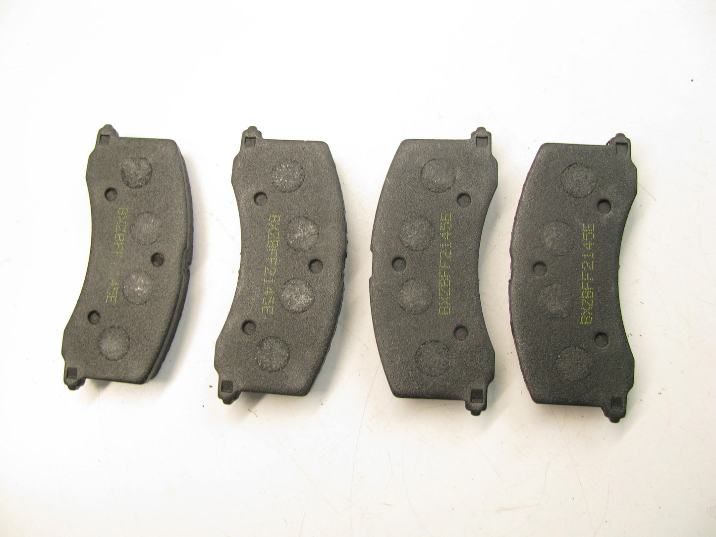 Bendix MKD677 FRONT Disc Brake Pads 1995-2002 Suzuki Esteem