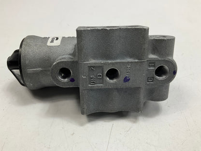 INCOMPLETE - Bendix OR275491X REMAN Governor Air Valve, 1/8'' NPT, 100 PSI Cut In