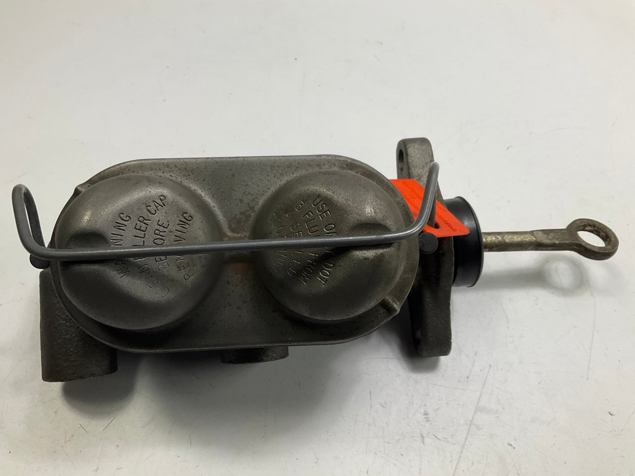REMAN. Bendix R11647 Brake Master Cylinder