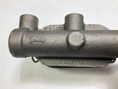 REMAN. Bendix R11647 Brake Master Cylinder
