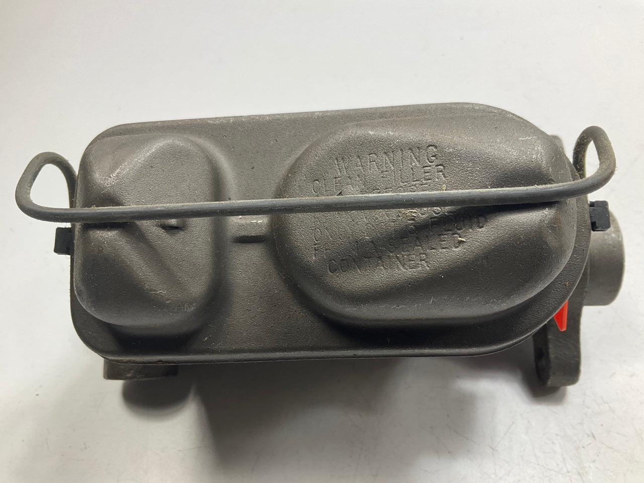 REMAN. Bendix R11779 Brake Master Cylinder