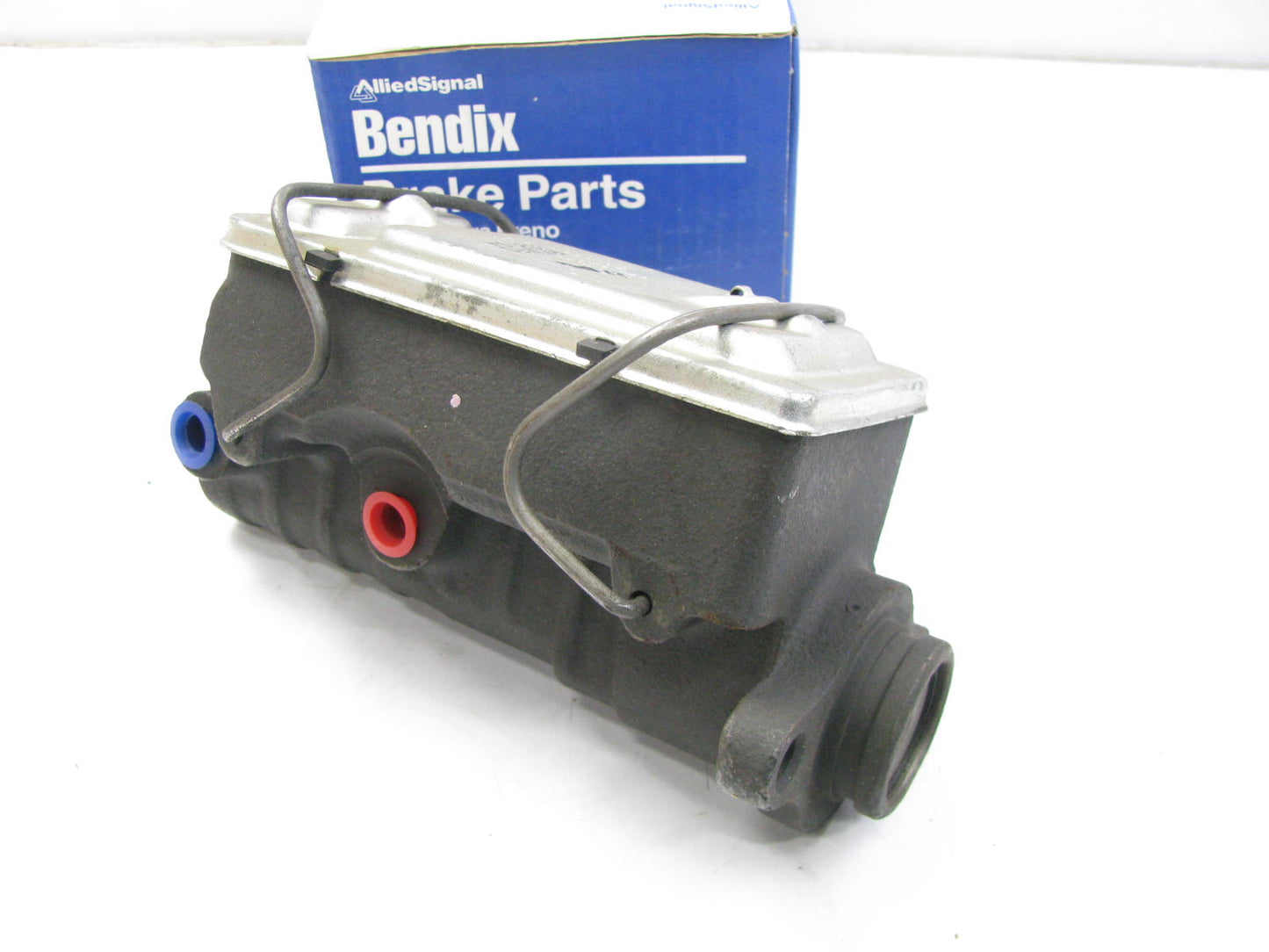 Bendix R11864 Reman Brake Master Cylinder For 1981-1984 Chevrolet G10 GMC G1500