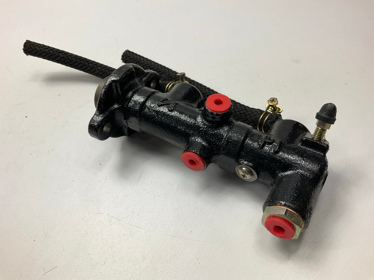 REMAN. Bendix R11920 Brake Master Cylinder For 1981-1982 Mazda 626