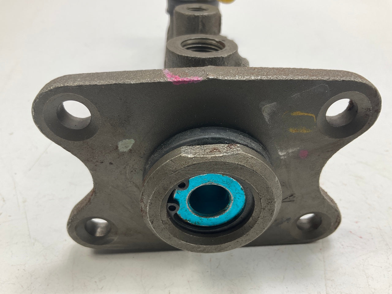 REMAN. Bendix R 12149 Brake Master Cylinder For 1986-1988 Toyota Pickup RWD