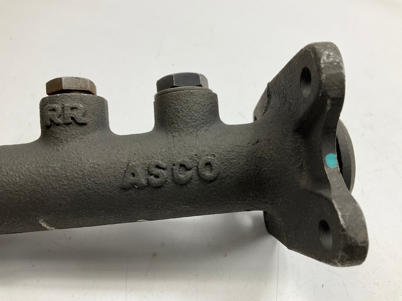 REMAN. Bendix R 12150 Brake Master Cylinder