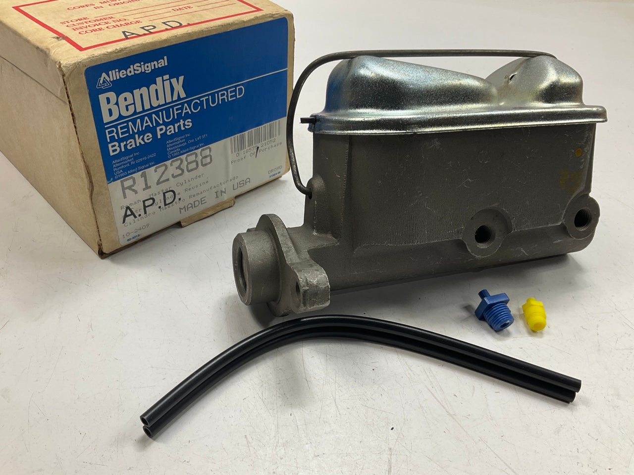 REMAN. Bendix R 12388 Brake Master Cylinder
