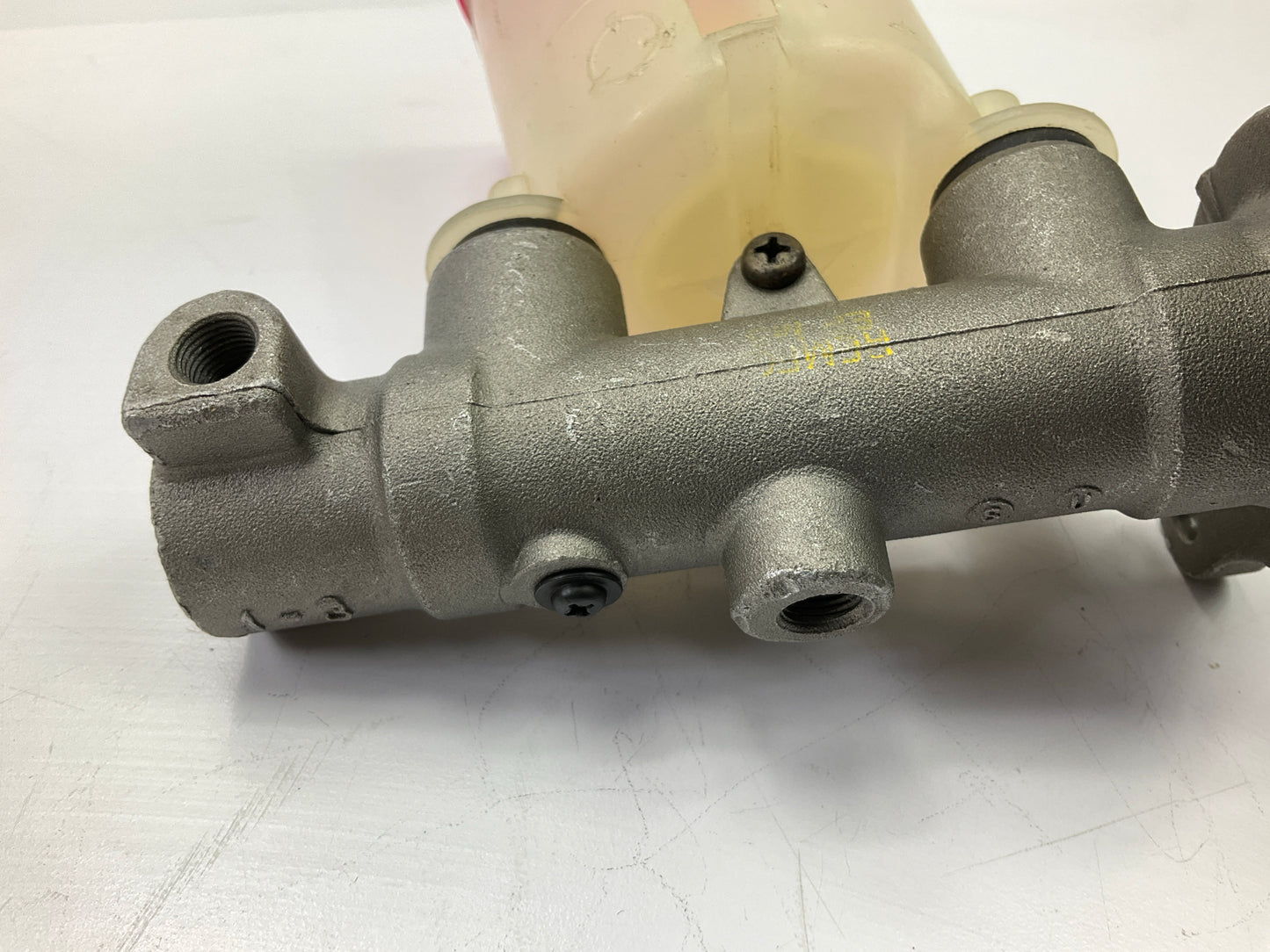 REMAN. Bendix R12660 Brake Master Cylinder For 1990-1992 Ford Probe