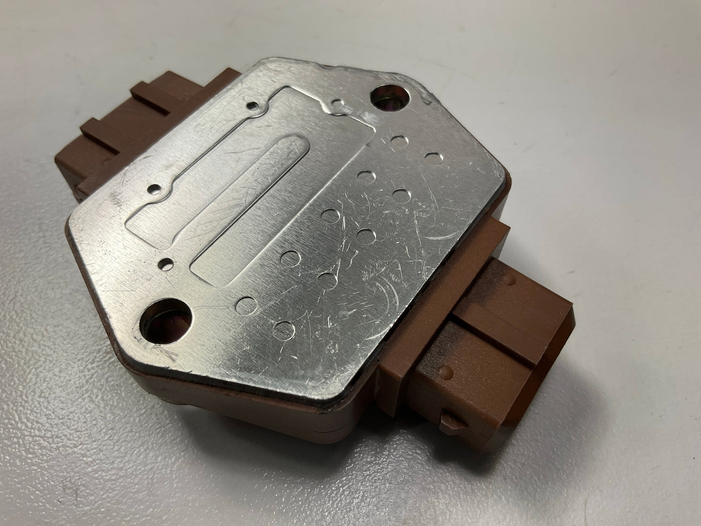 Beru 0040401027 / ZM027 Ignition Control Module