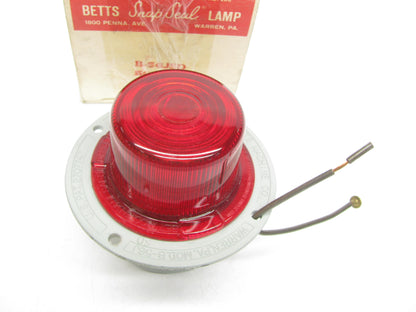 Betts B-56J Snap-Seal Side Marker Clearance Lamp Housing