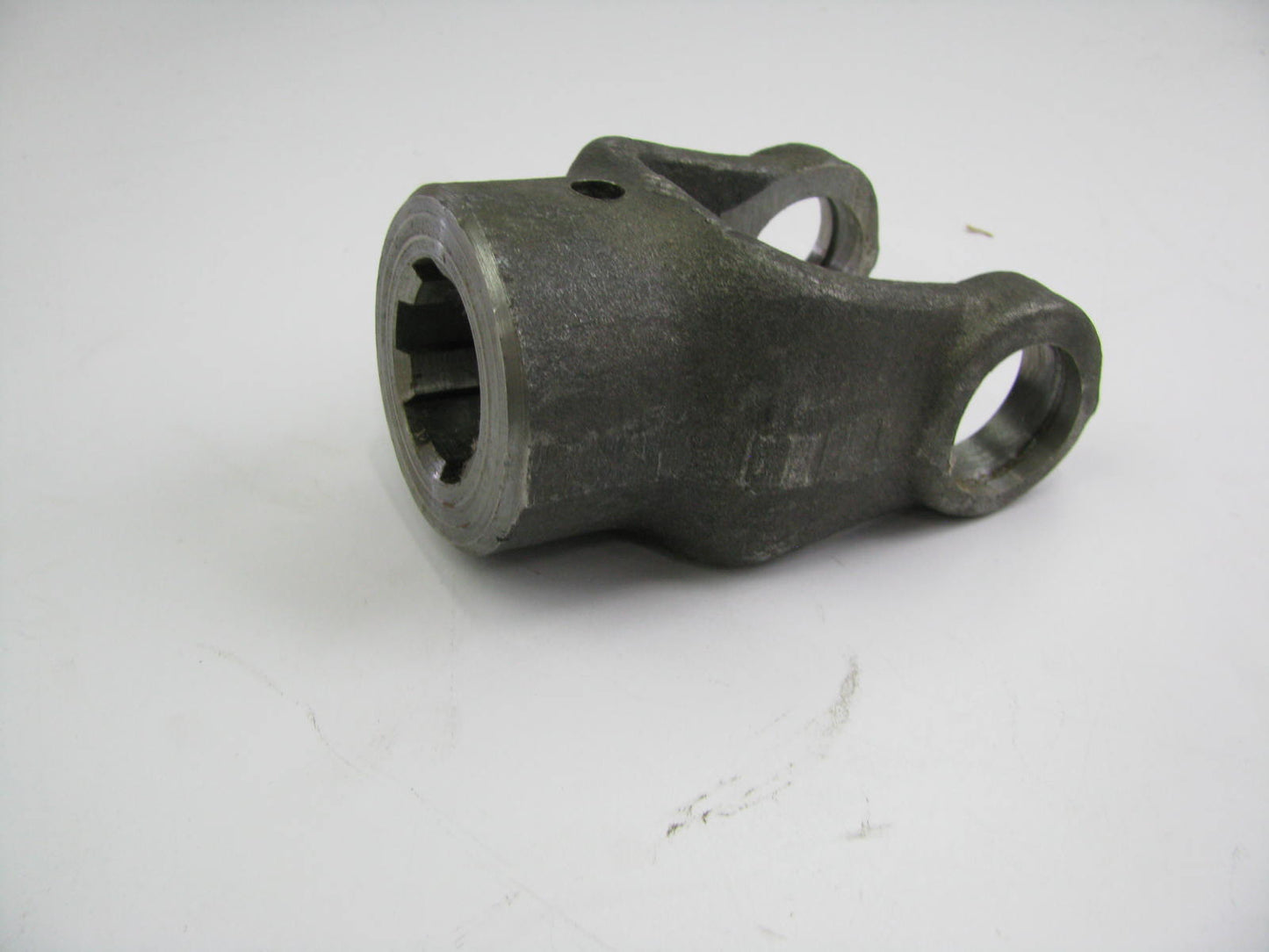Big A 21207 Splined End Yoke 20-9132  NEAPCO 1 -3/8 6 SPLINE W/PINHOLE