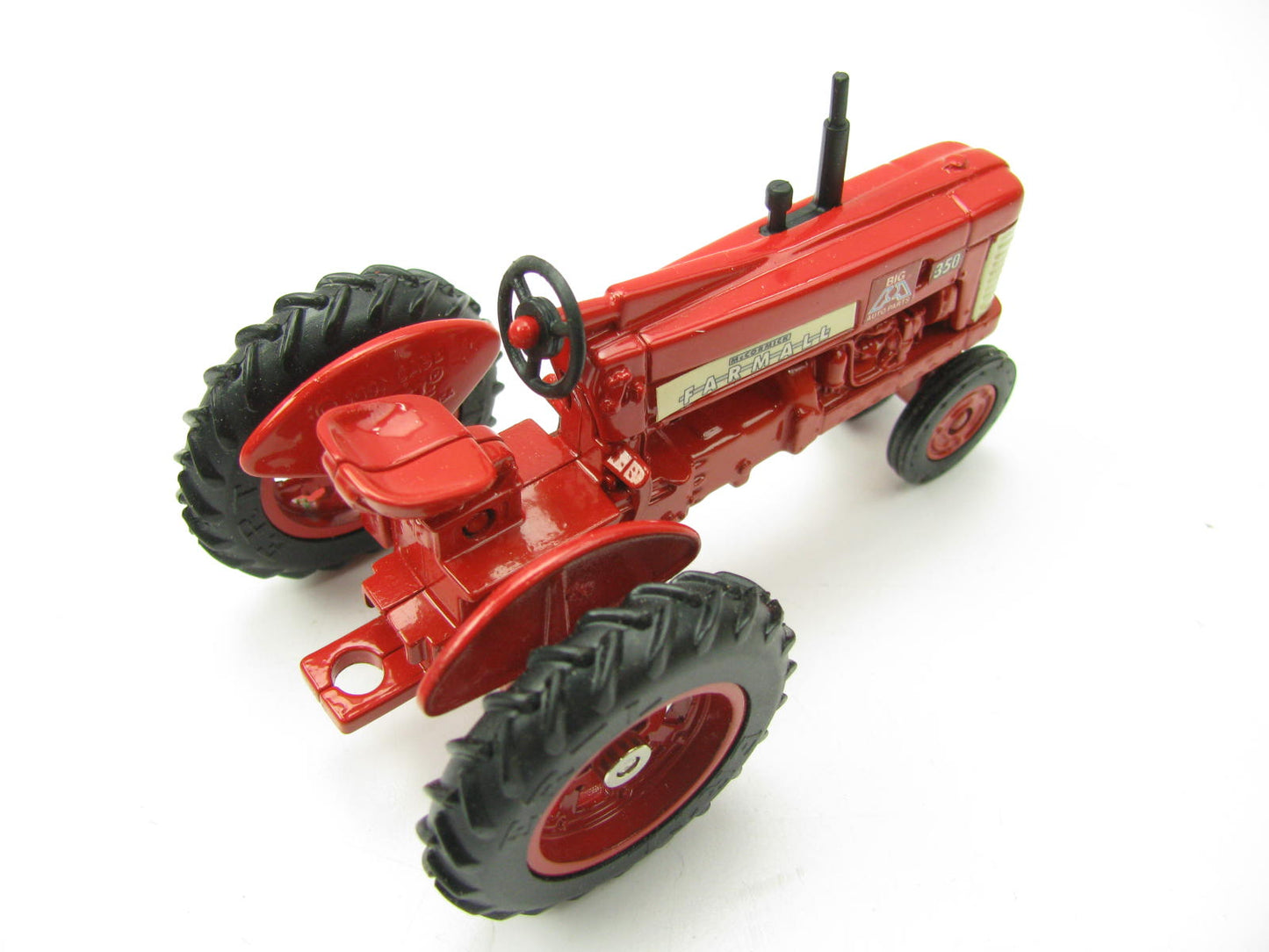 ERTL BIG A AUTO PARTS 1931 Hawkeye Flatbed Model Truck With FARMALL 350 Tractor