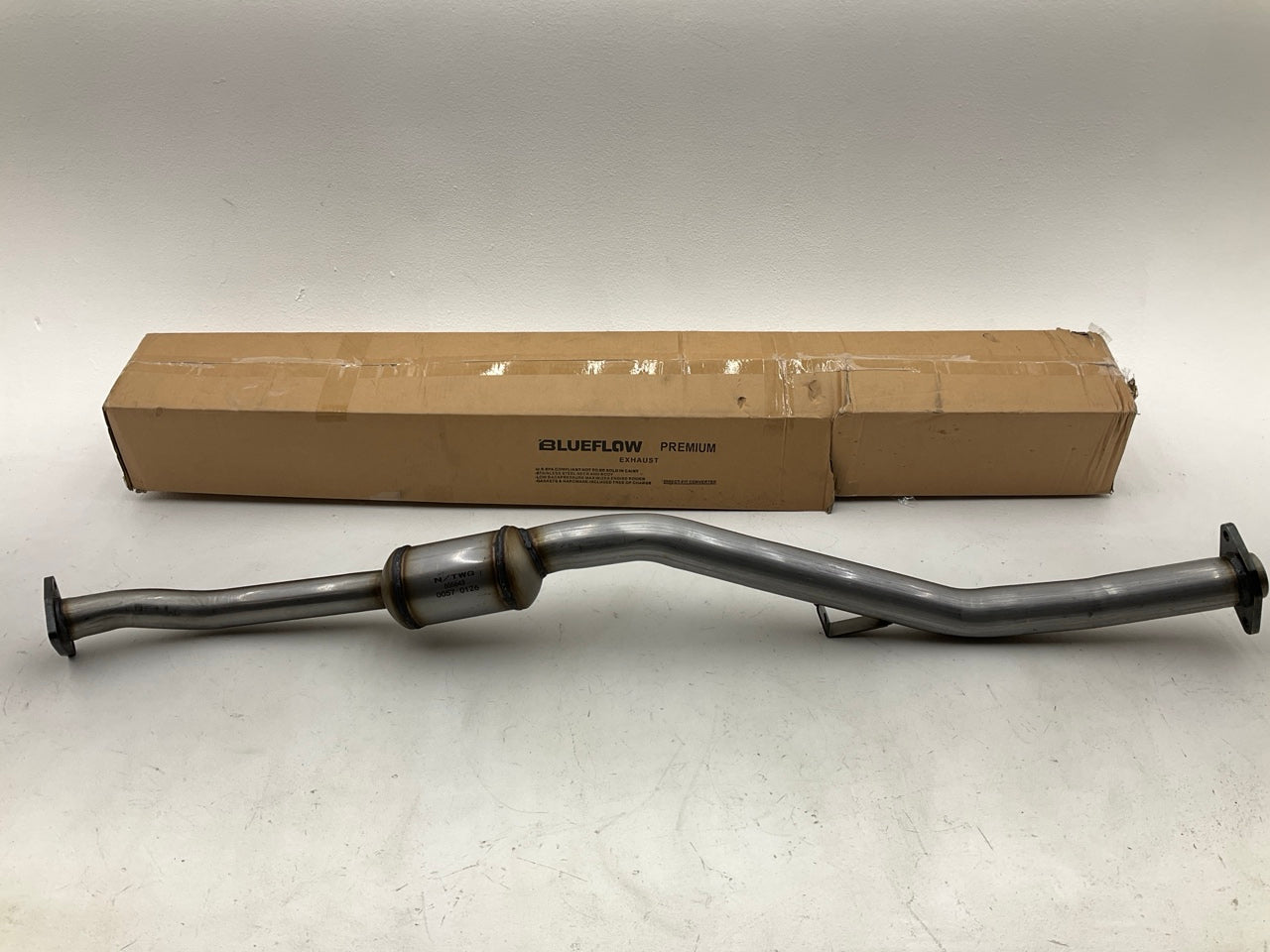 Blueflow 655643 Rear Catalytic Converter For 2013-2014 Subaru Legacy
