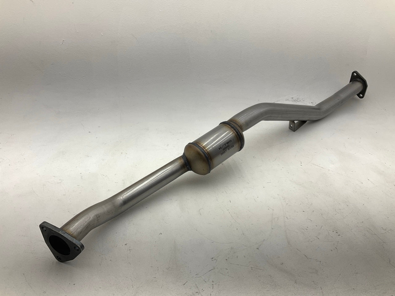 Blueflow 655643 Rear Catalytic Converter For 2013-2014 Subaru Legacy