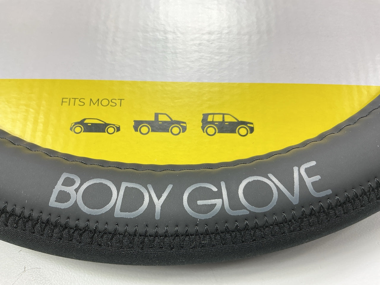 Body Glove 97505-9 Smooth Steering Wheel Cover - 14.''-15.5'' Diameter