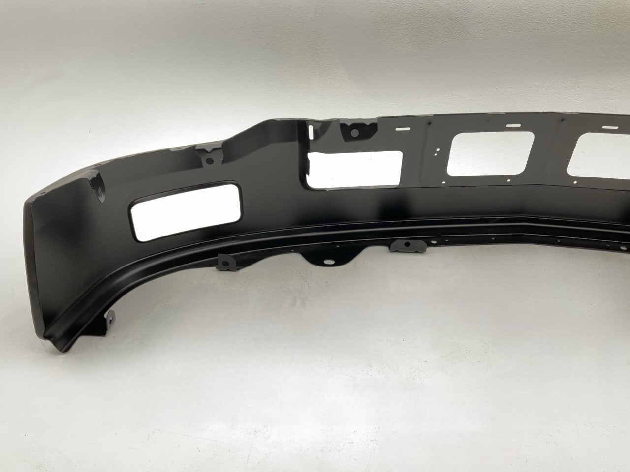 NEW AFTERMARKET 0078-1 Front Bumper - 2014-2015 Chevy Silverado 1500 W/ Fog Lamp