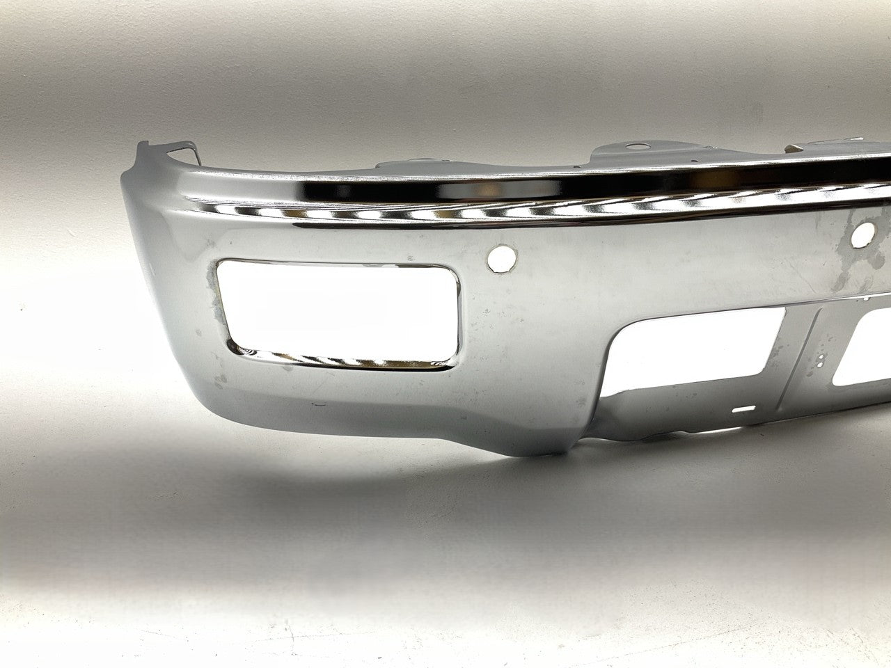 Chrome Front Bumper Face Bar W/ Fog Light & Sensor Hole - 2014-15 Silverado 1500