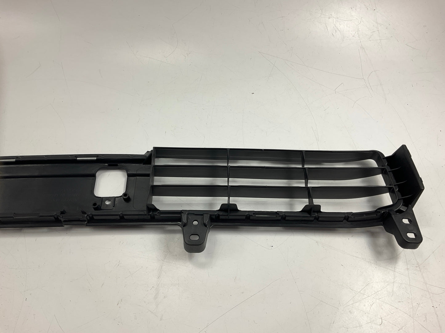 AFTERMARKET - Front Bumper Cover Grille 2013-15 Toyota Land Cruiser - TO1036154