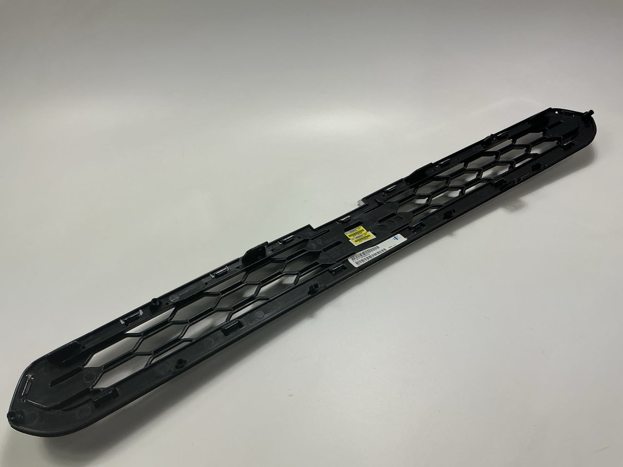 New Aftermarket 1384-01390 Front Upper Grille 2013-2015 Chevy Spark W/ Sport Pkg
