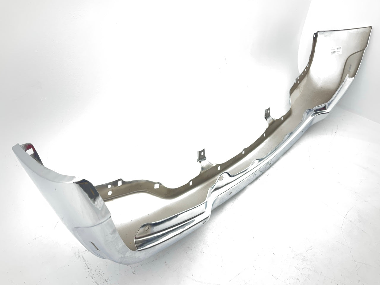 NEW AFTERMARKET 15758072 Front Bumper - 1999-2002 GMC Sierra 1500, 00-06 Yukon
